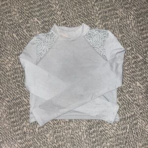 light gray slight crop turtleneck with lace